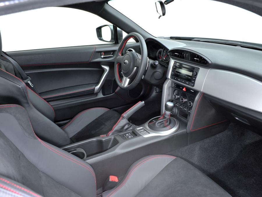  Subaru BRZ Aero Package 2012 года  (EU) (фото 7 из 30)